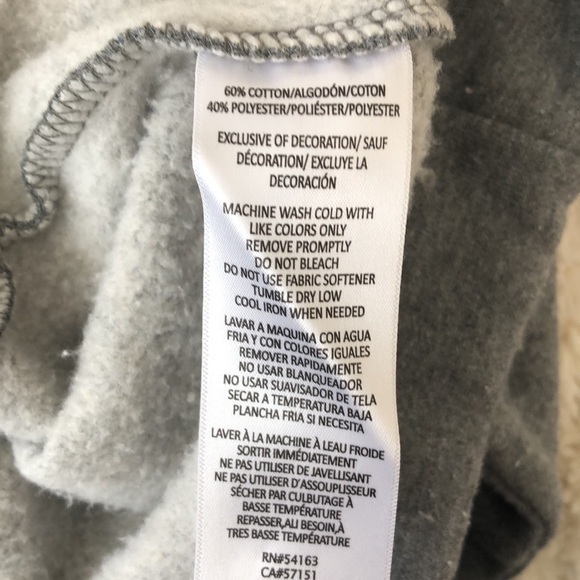 Tommy Hilfiger women’s pull over sweatshirt lined with fleece - Picture 9 of 9